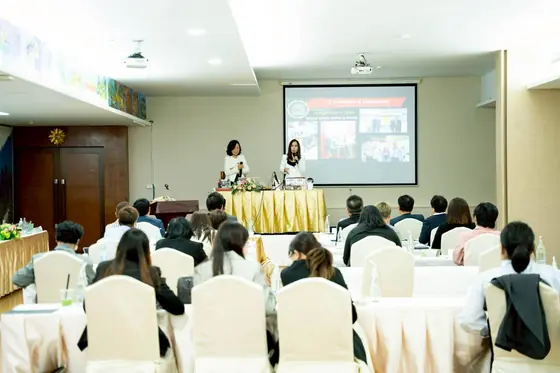 CEO เสน่ห์ไทย อบรมหลักสูตร Fast Track Exporter ให้กับกลุ่มผู้ประกอบการ ภาพที่ 8