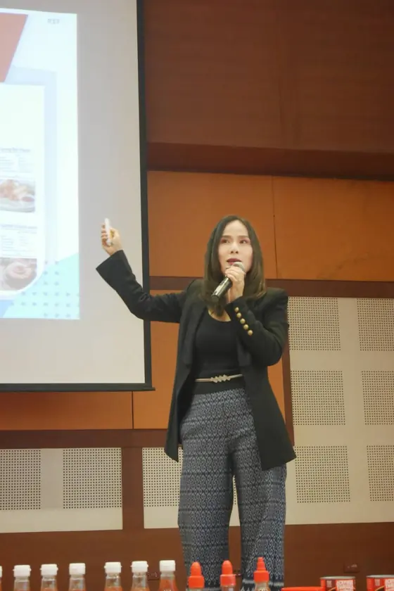CEO เสน่ห์ไทย อบรมหลักสูตรการเตรียมสินค้านวัตกรรม ให้นักศึกษามหาวิทยาลัยนอร์ทกรุงเทพ ภาพที่ 5